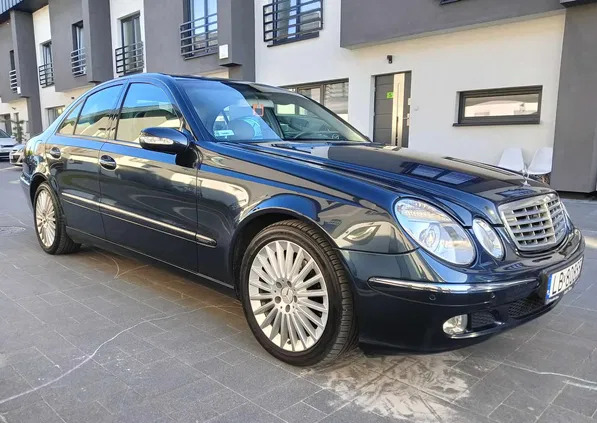 świnoujście Mercedes-Benz Klasa E cena 22400 przebieg: 329000, rok produkcji 2004 z Świnoujście